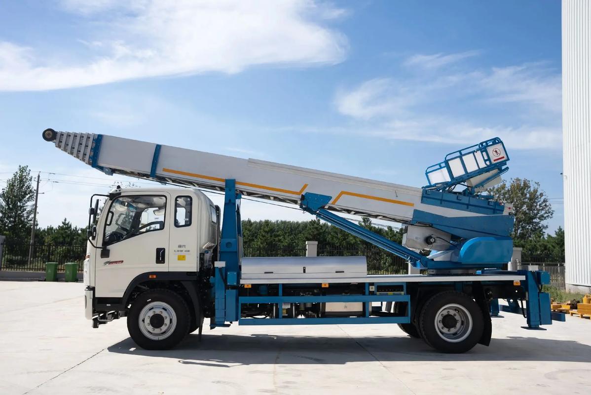 郑州云梯上料车租赁费用