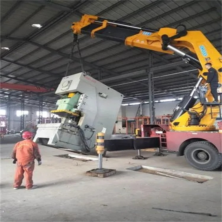 郑州80吨折臂吊车出租附近电话