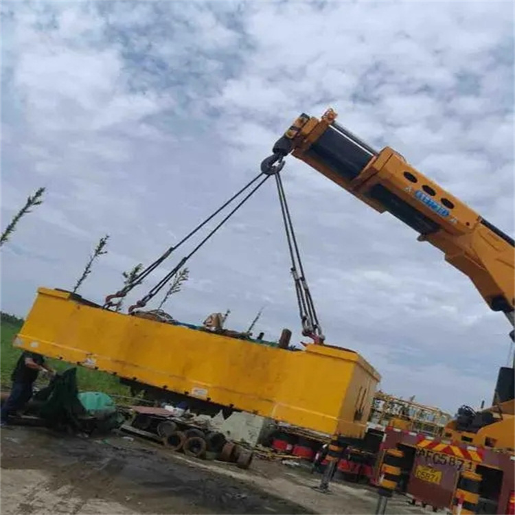 郑州随车吊吊集装箱怎么吊